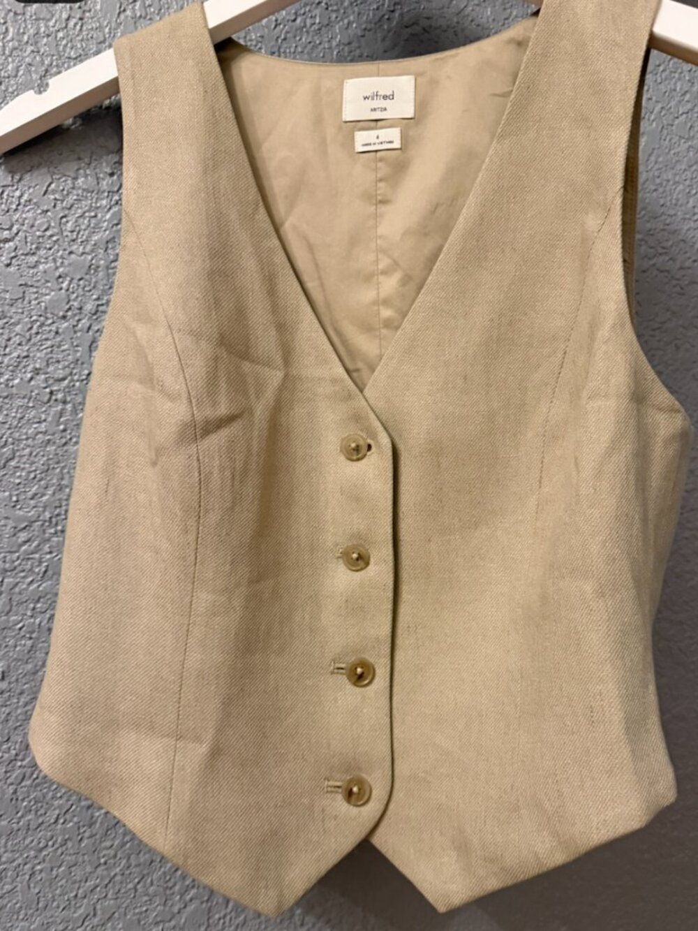 Aritzia martini linen cropped vest - Size 4